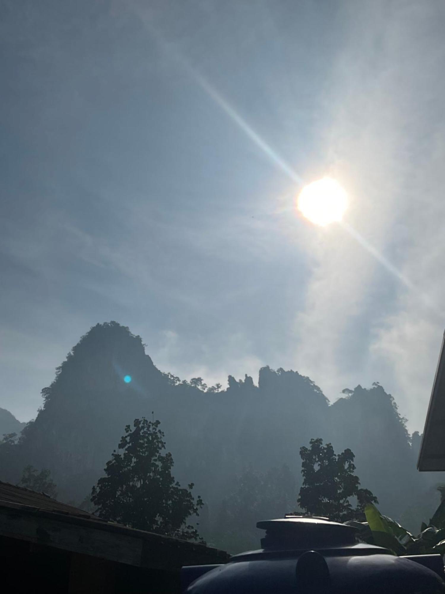 Khao Sok National Park Khao Sok Backpacker Hostel מראה חיצוני תמונה